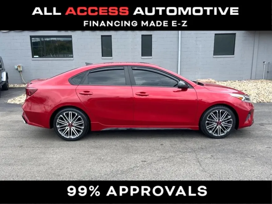 2022 Kia Forte GT photo 1