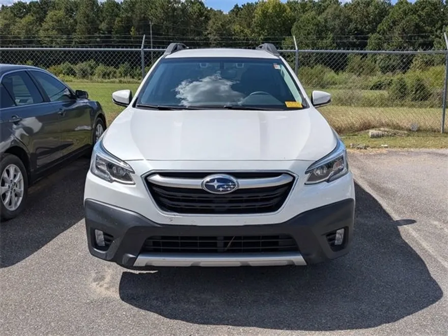 2020 Subaru Outback Limited photo 1