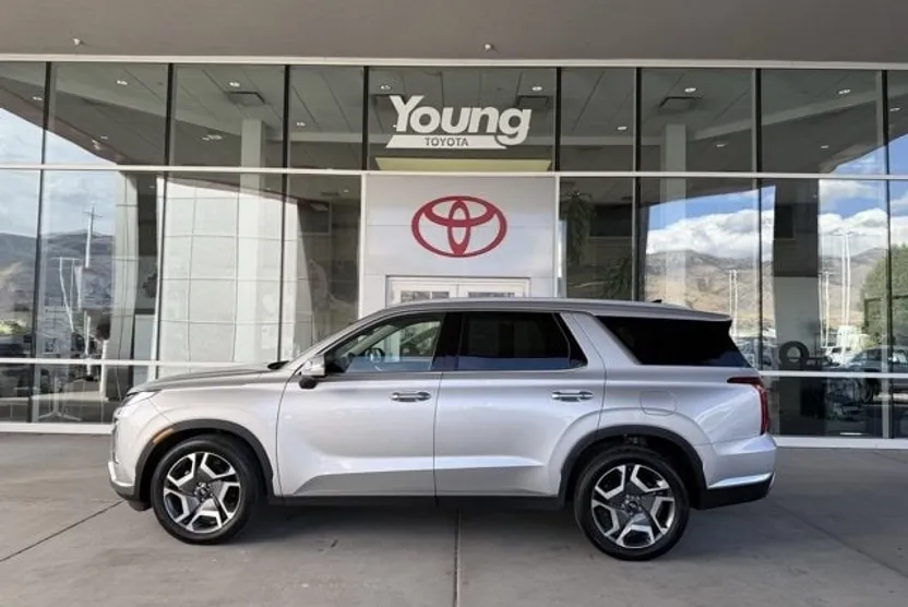 2024 Hyundai Palisade Limited photo 1