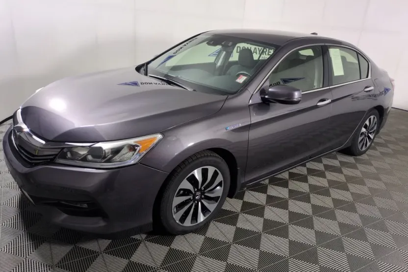 2017 Honda Accord Hybrid photo 1