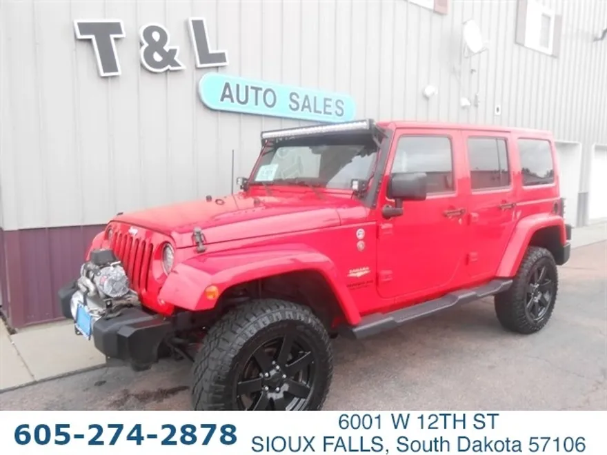 2015 Jeep Wrangler Unlimited Sahara photo 1