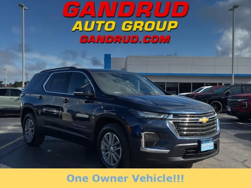 2023 Chevrolet Traverse Leather photo 1