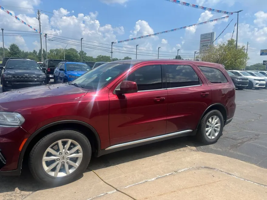 2021 Dodge Durango SXT photo 1