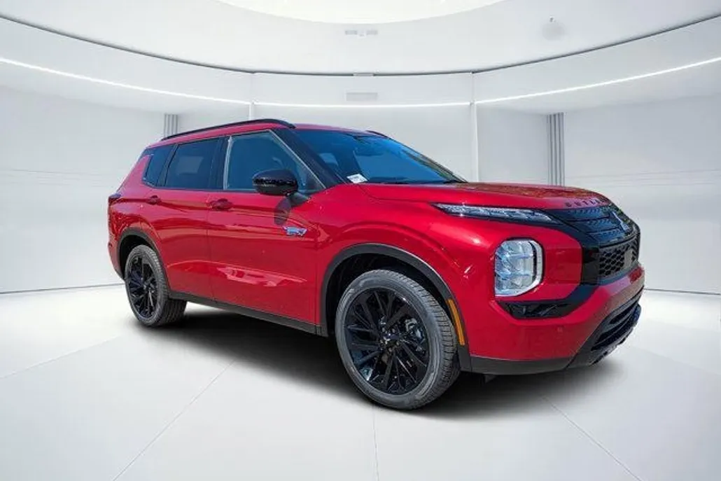 2025 Mitsubishi Outlander SEL Black Edition photo 1
