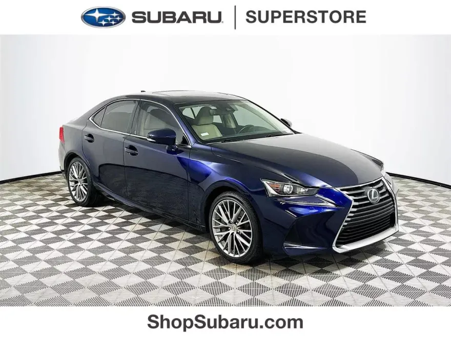 2017 Lexus IS 200t photo 1