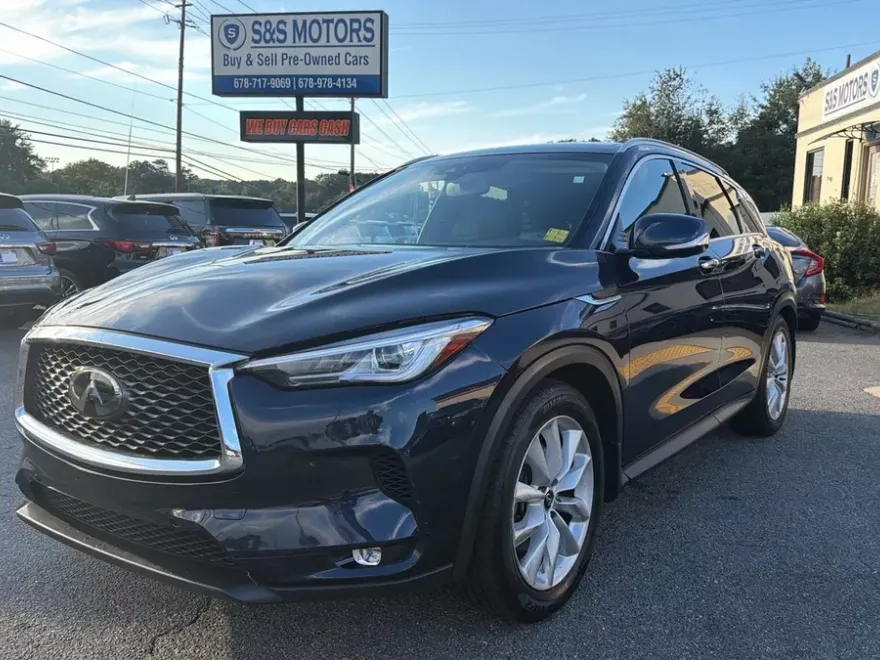 2019 Infiniti QX50 Essential SPORT photo 1