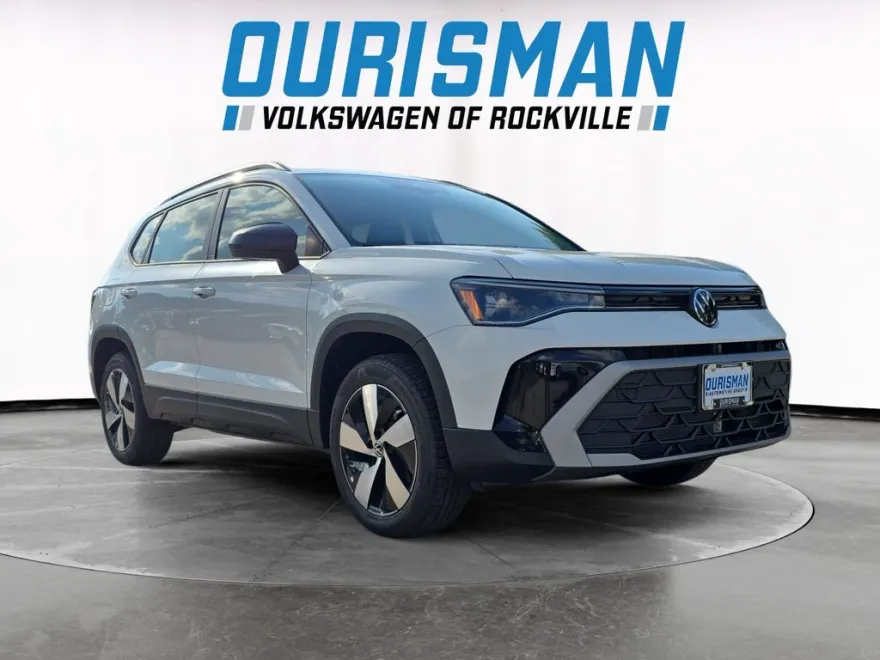 2025 Volkswagen Taos S photo 1