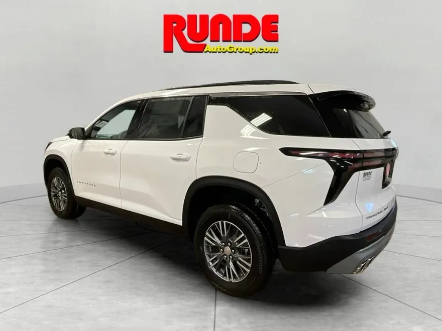 2026 Chevrolet Traverse photo 1