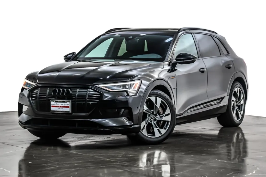 2023 Audi e-tron Premium photo 1