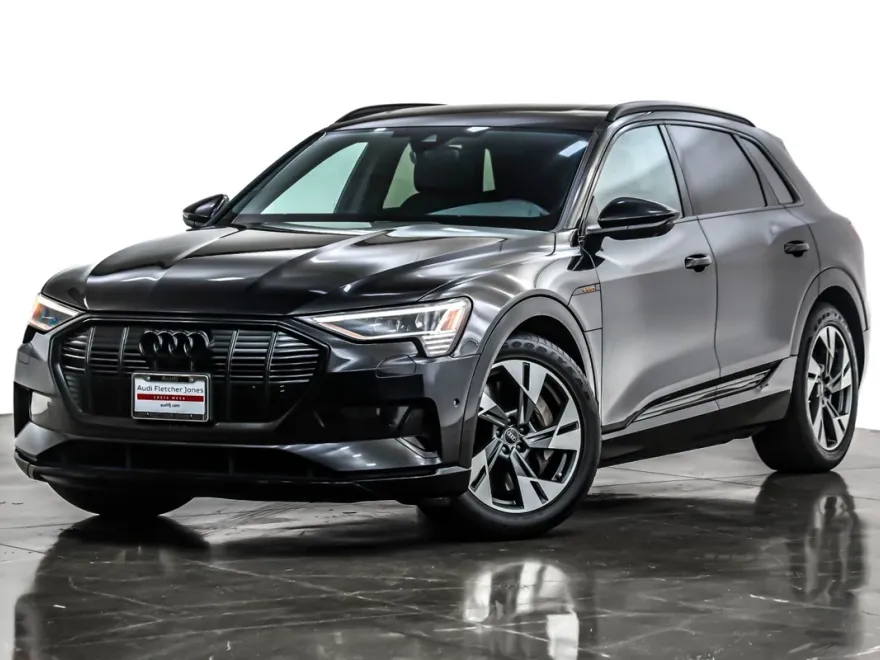 2023 Audi e-tron Premium photo 1