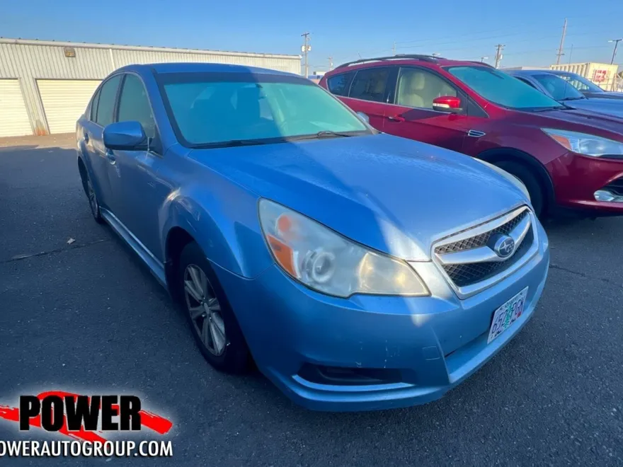 2011 Subaru Legacy 2.5i photo 1