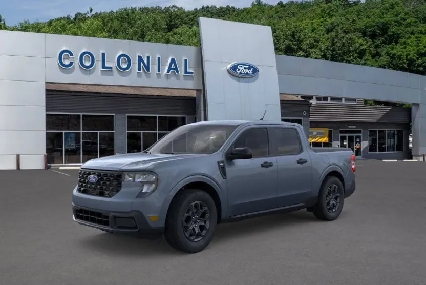 2025 Ford Maverick XLT photo 1