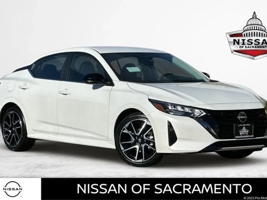 2025 Nissan Sentra SR photo 1