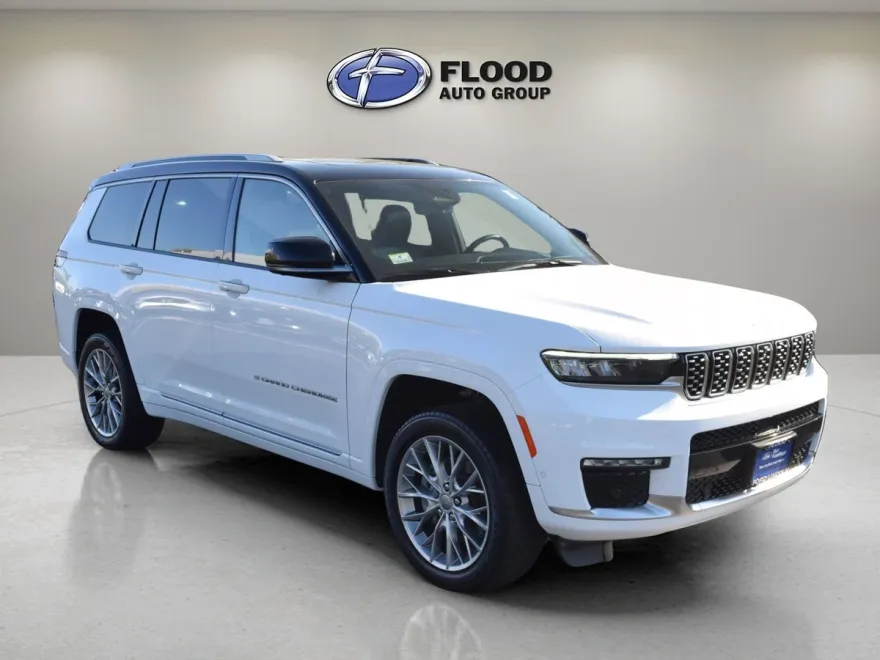 2023 Jeep Grand Cherokee L Summit photo 1