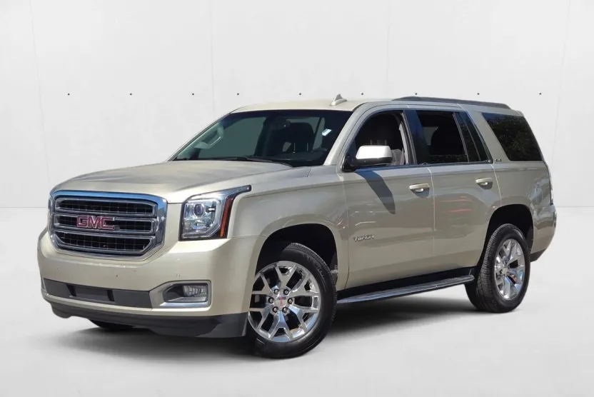 2017 Gmc Yukon SLE photo 1