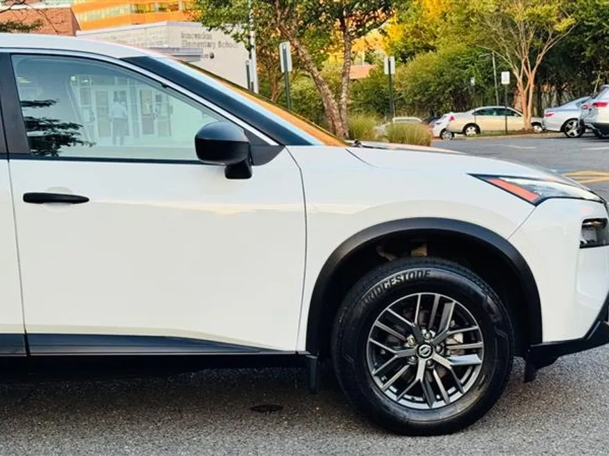 2021 Nissan Rogue S photo 1