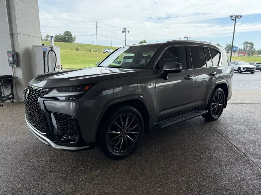 2023 Lexus LX Base 600 F SPORT photo 1