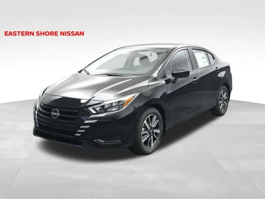 2025 Nissan Versa 1.6 SV photo 1