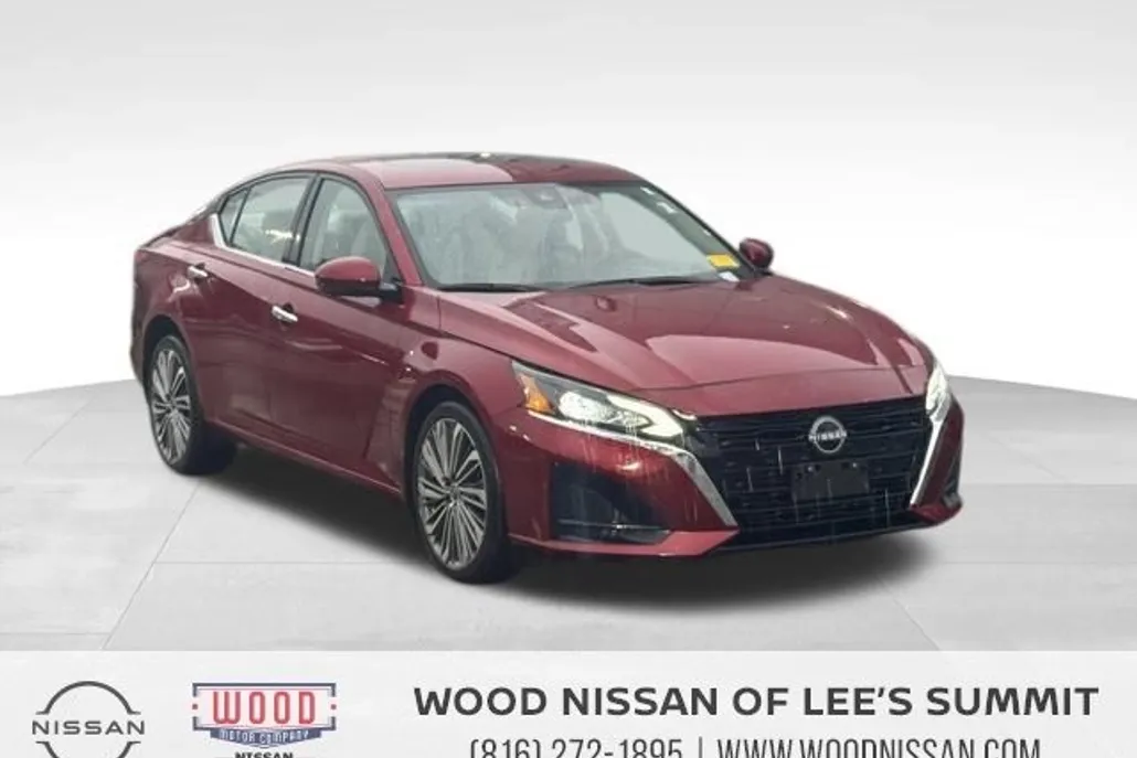 2024 Nissan Altima 2.5 SL photo 1