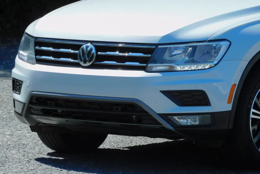 2019 Volkswagen Tiguan SE photo 1