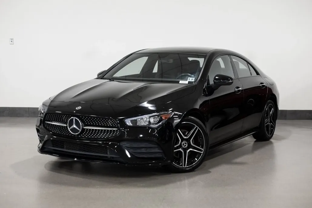 2022 Mercedes Benz CLA 250 4MATIC photo 1
