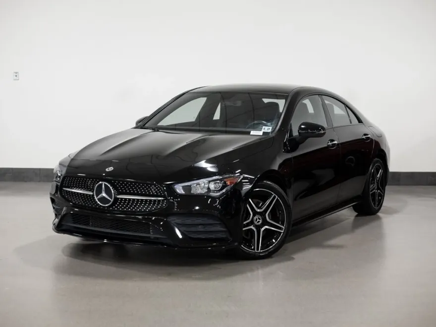 2022 Mercedes Benz CLA 250 4MATIC photo 1