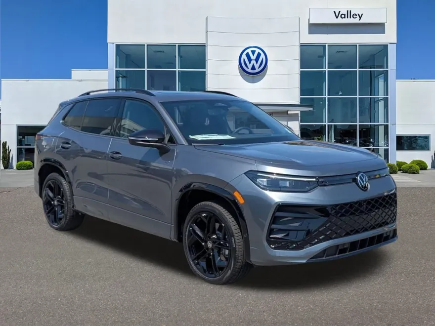 2025 Volkswagen Tiguan SE R-Line Black photo 1
