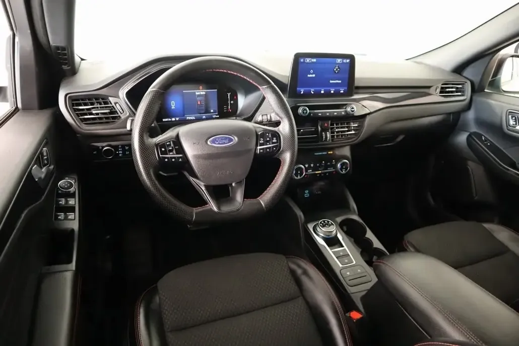 2023 Ford Escape ST-Line photo 1