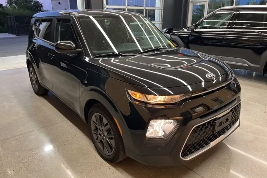 2021 Kia Soul S photo 1