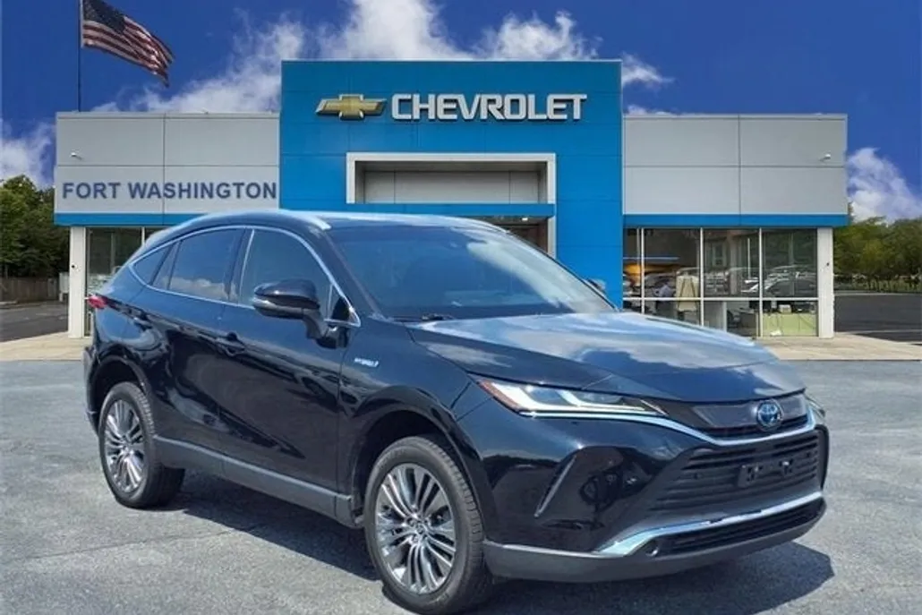 2021 Toyota Venza LE photo 1