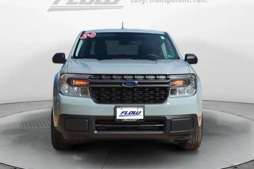 2024 Ford Maverick XLT photo 1