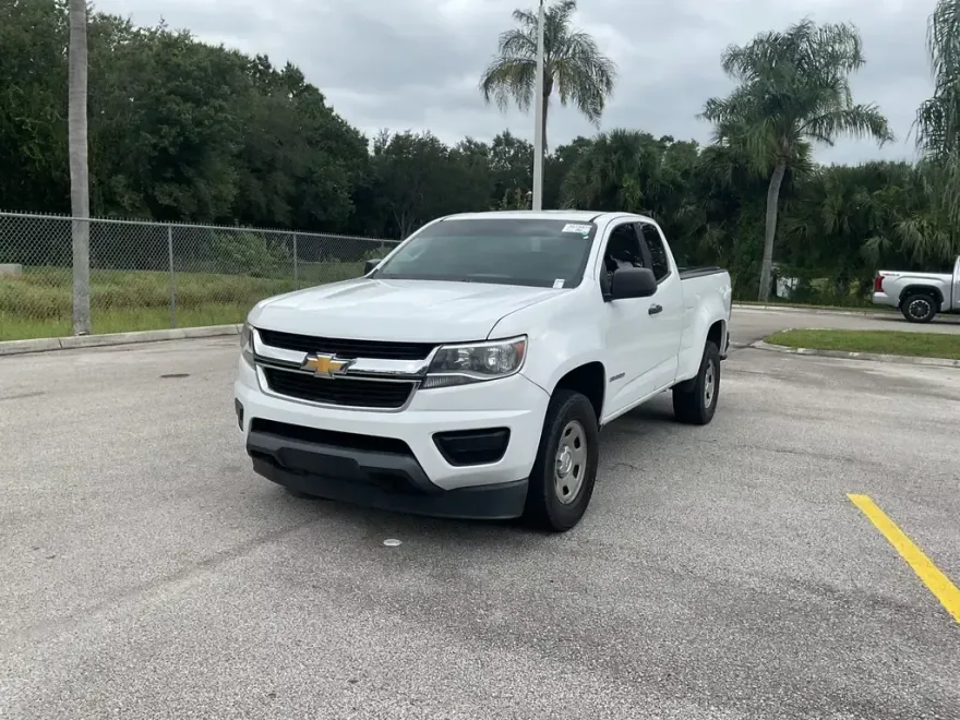2017 Chevrolet Colorado Work Truck photo 1