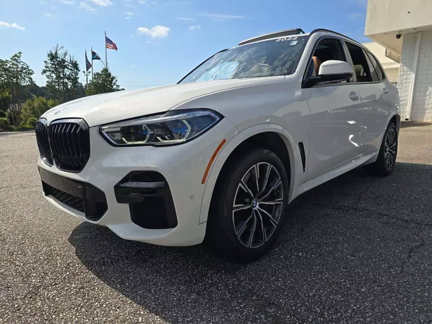2022 Bmw X5 M50i photo 1