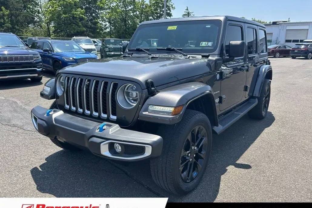 2022 Jeep Wrangler Unlimited Sahara 4xe photo 1