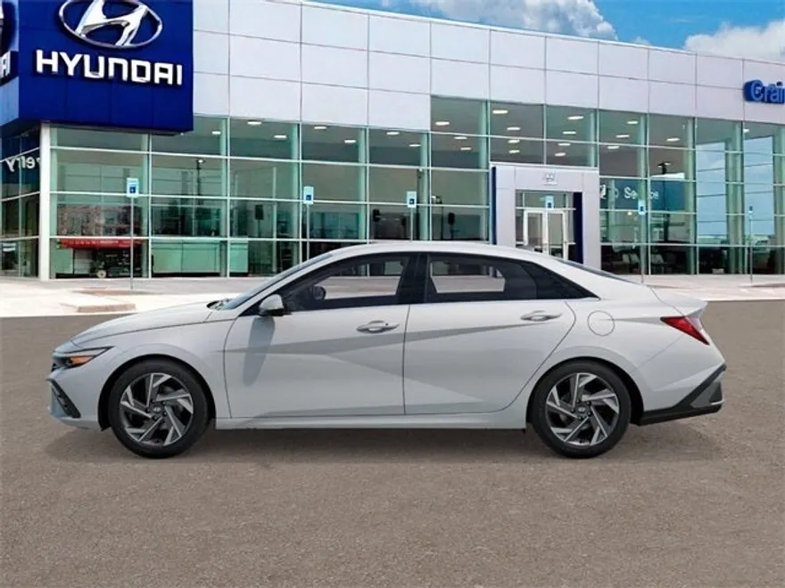2025 Hyundai Elantra Limited photo 1