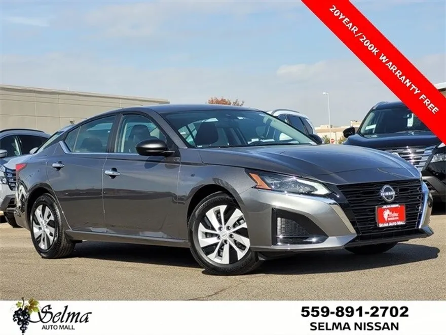 2025 Nissan Altima S photo 1