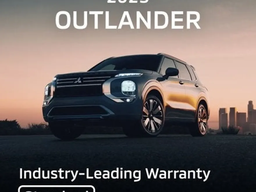 2025 Mitsubishi Outlander SE Ralliart photo 1