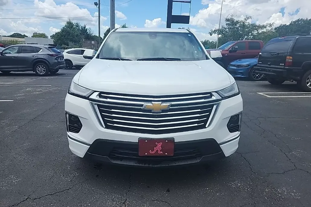 2023 Chevrolet Traverse Premier photo 1