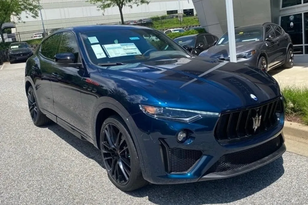 2024 Maserati Levante Trofeo photo 1