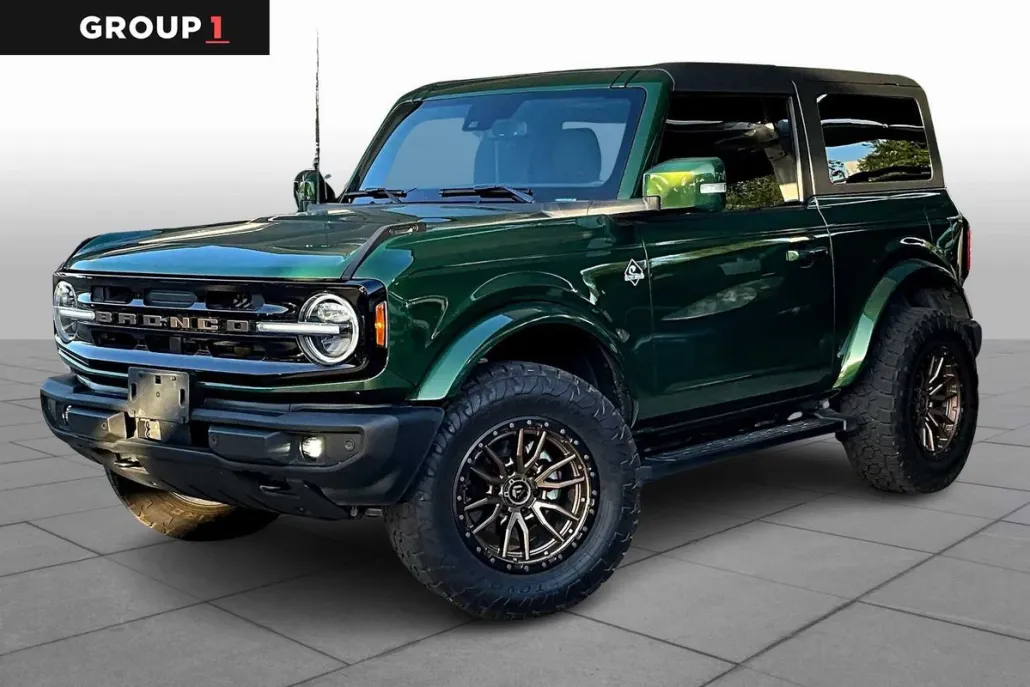 2023 Ford Bronco Outer Banks photo 1