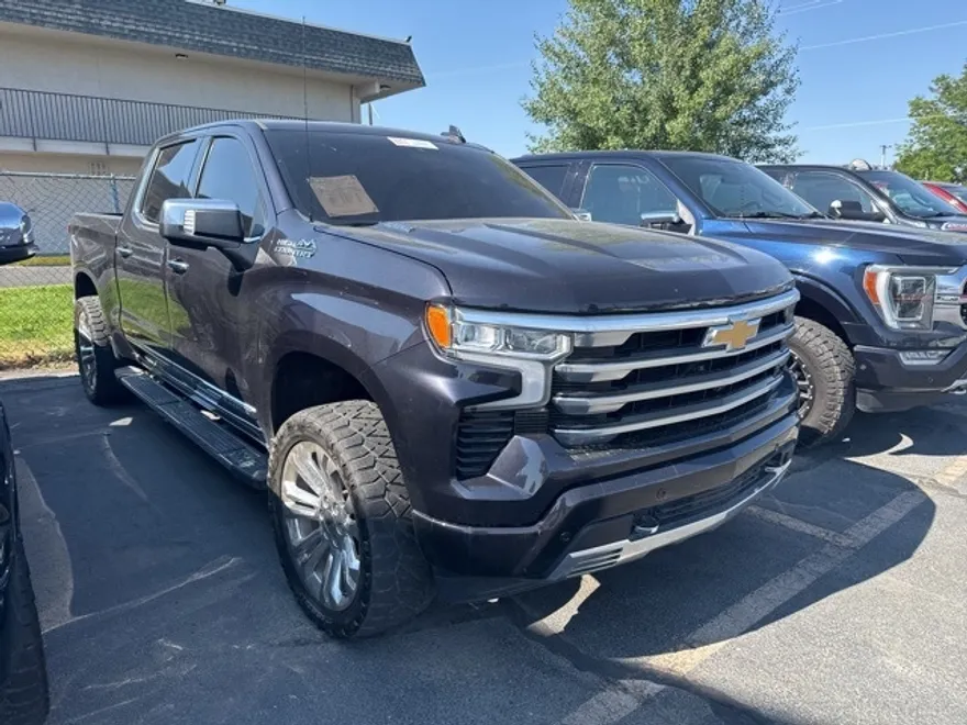 2023 Chevrolet Silverado 1500 High Country photo 1