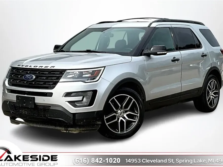 2017 Ford Explorer Sport photo 1