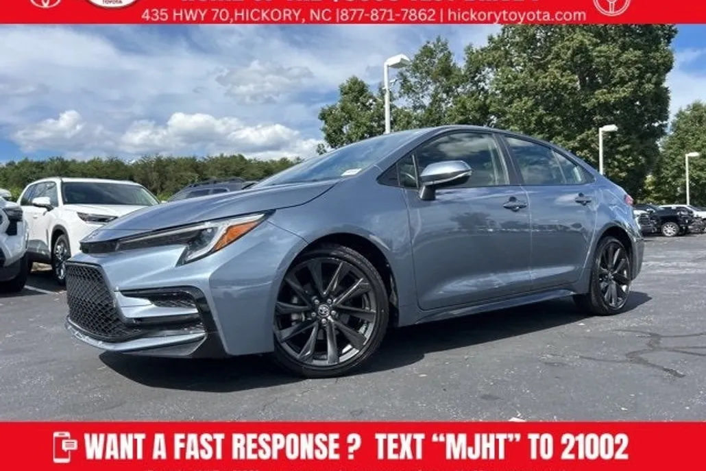 2024 Toyota Corolla SE photo 1