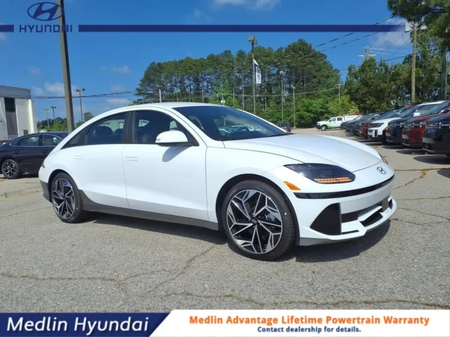 2025 Hyundai Ioniq 6 SEL photo 1