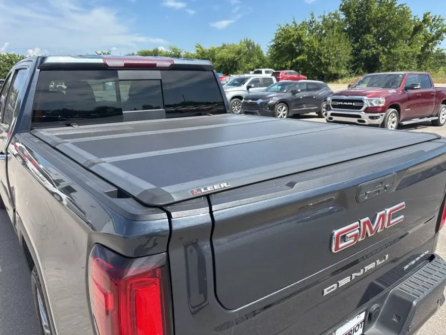 2022 Gmc Sierra 1500 Limited Denali photo 1
