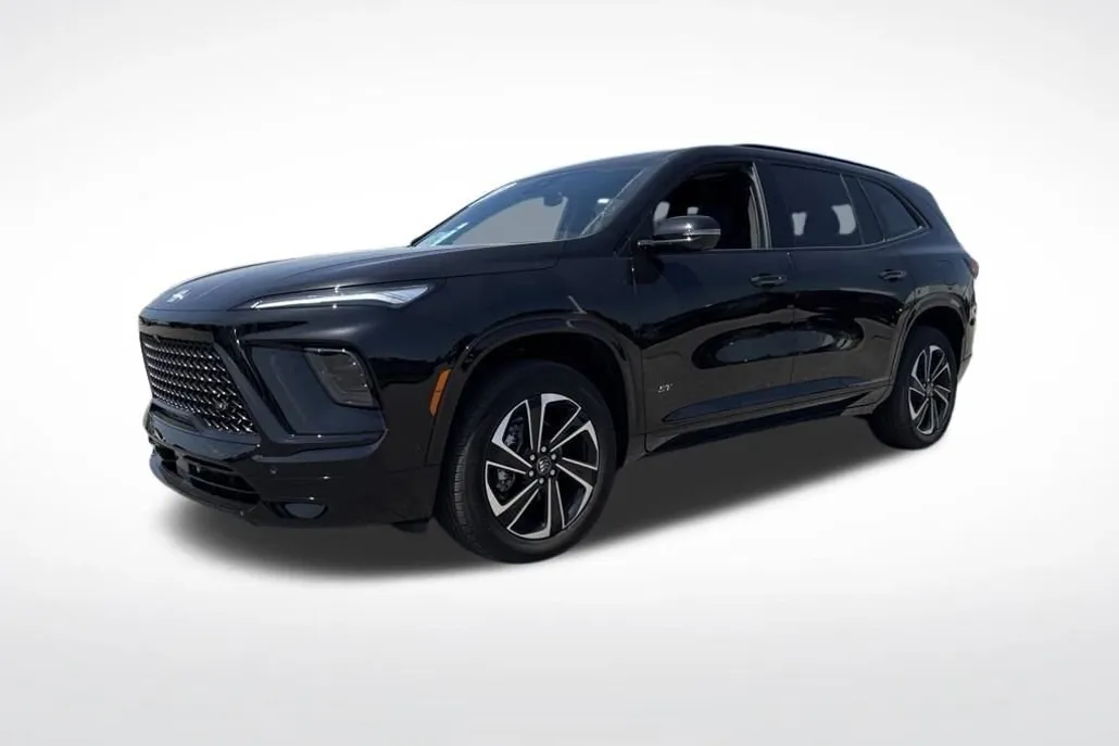 2025 Buick Enclave Sport Touring photo 1