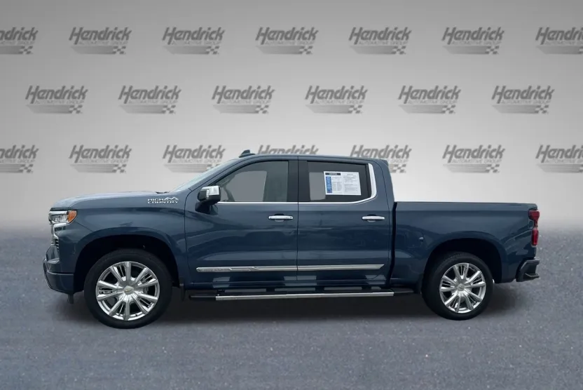 2024 Chevrolet Silverado 1500 High Country photo 1