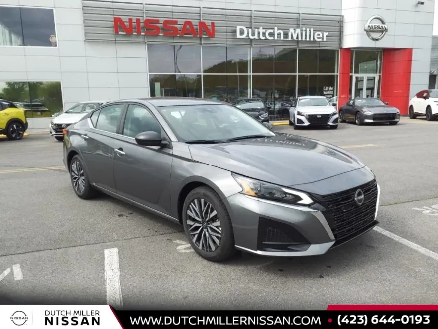 2025 Nissan Altima SV photo 1