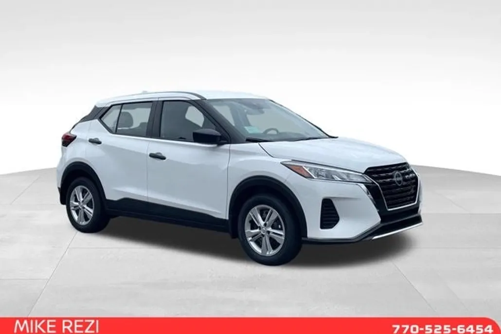 2025 Nissan Kicks Play S photo 1