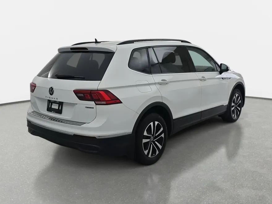2024 Volkswagen Tiguan S photo 1